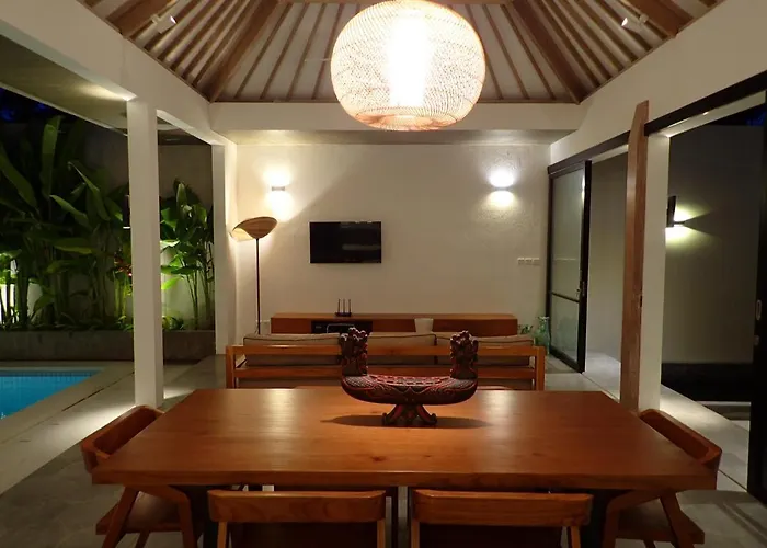 Hujan 2 Villa