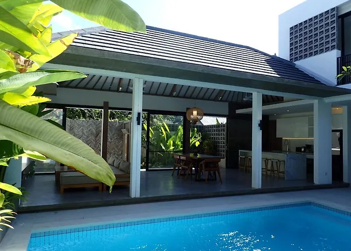 Hujan 2 Villa