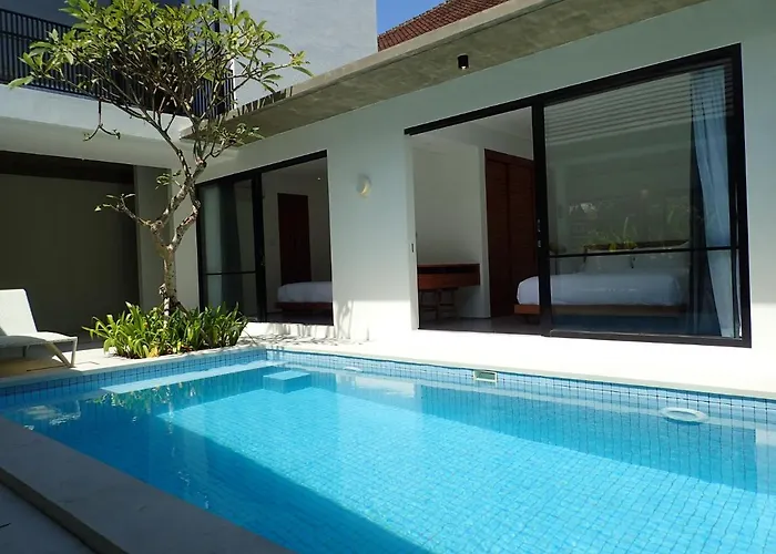 Villa Hujan 2