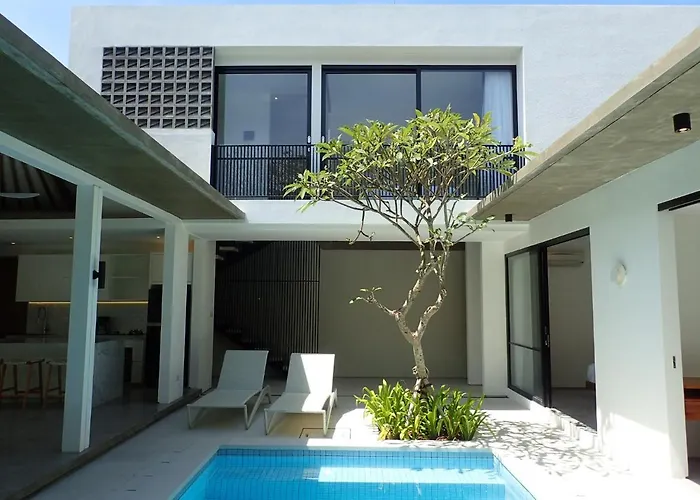 Villa Hujan 2